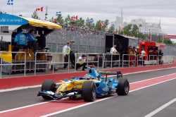Fernando Alonso s-a intors la Renault!