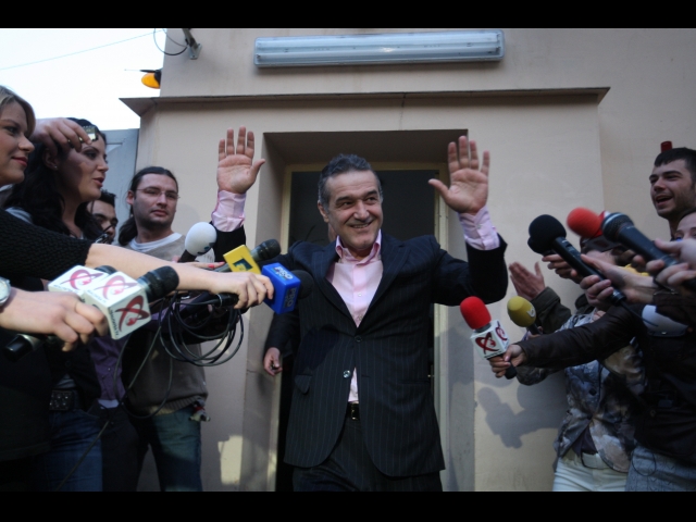 Gigi Becali, eliberat