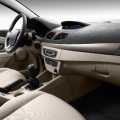 Renault Fluence - Foto 25 din 65
