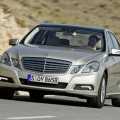 BMW Seria 5 vs Mercedes E-Klasse - Foto 2 din 54