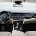 BMW Seria 5 vs Mercedes E-Klasse - Foto 43 din 54