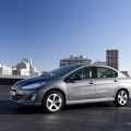 Peugeot 408 - Foto 1 din 17