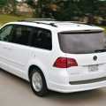 Volkswagen Routan - Foto 2 din 6