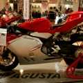 Fete si motociclete - Foto 31 din 40