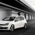 VW Golf GTI - Foto 9 din 14