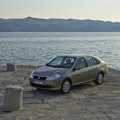 Renault Symbol vs Dacia Logan - Foto 11 din 67