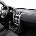 Renault Symbol vs Dacia Logan - Foto 26 din 67