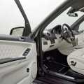 Mercedes ML 63 AMG “10th Anniversary” - Foto 51 din 65