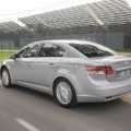 Toyota Avensis - Foto 2 din 23