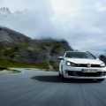 VW Golf GTI - Foto 30 din 48