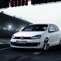 VW Golf GTI - Foto 31 din 48
