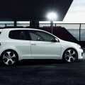 VW Golf GTI - Foto 33 din 48