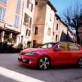 VW Golf GTI - Foto 19 din 48