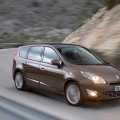 Renault Grand Scenic - Foto 16 din 46