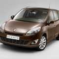 Renault Grand Scenic - Foto 28 din 46