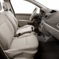 Renault Clio facelift - Foto 47 din 50
