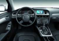 Audi afirma ca a facut cea mai dinamica masina de clasa medie. Oare BMW o fi de acord?