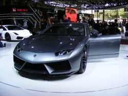 Paris 2008: Lamborghini socheaza - primul sedan si posibil primul motor diesel!