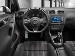 Galerie foto: Noul Volkswagen Golf GTI - mai puternic, dar si mai economic