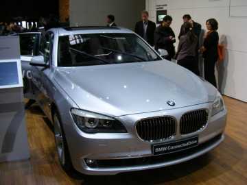 Paris 2008: BMW prezinta al patrulea SUV din gama