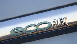 Opel a prezentat cele mai economice modele Astra si Corsa