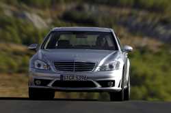 Masinile de lux Cadillac si Mercedes neblindate folosite la summit vor fi vandute in Romania